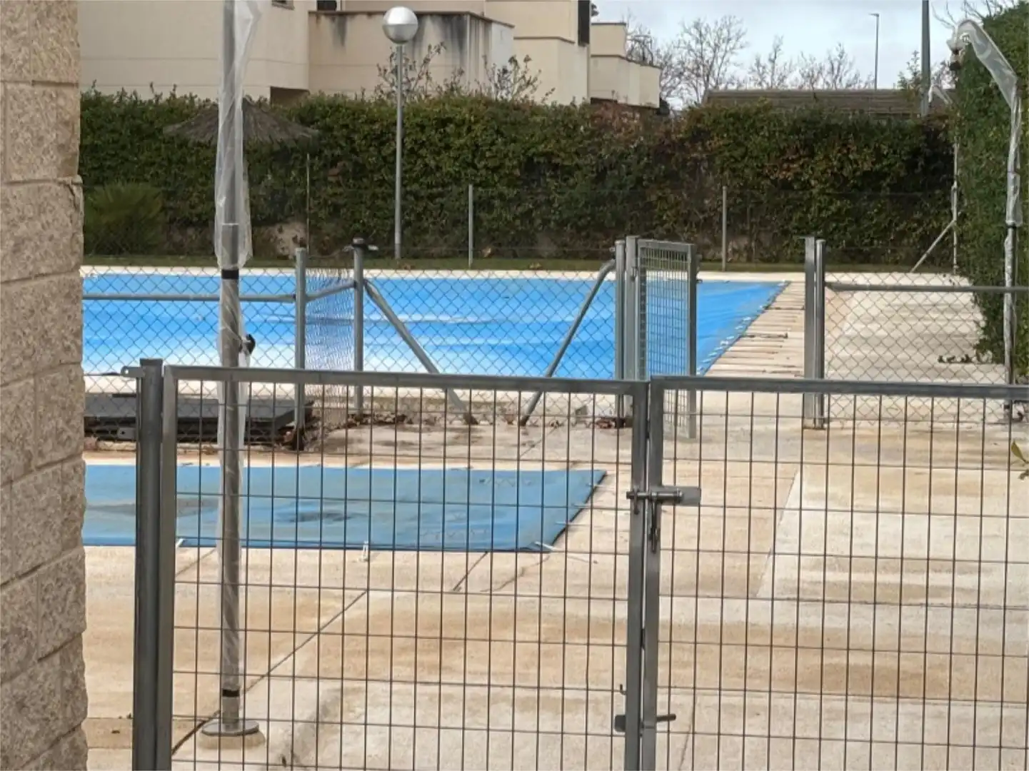Wohnung zum Verkauf in Calle Kilimanjaro, 11, La Montaña - El Cortijo Schwimmbecken von Wohnung zum Verkauf in Aranjuez mit Klimaanlage, Heizung und Terrasse