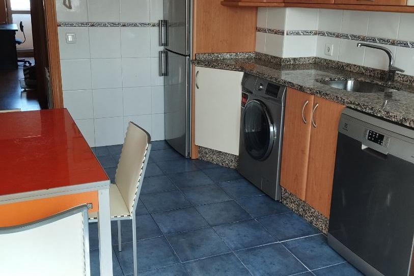 Dúplex en venda a Calle París, 10, San Claudio - La Chantría, León - imatge 1 Foto 1 de Dúplex en venda a Calle París, 10, San Claudio - La Chantría, León