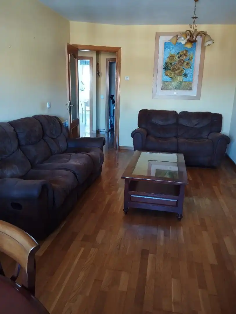 Dúplex en venta en Calle París, 10, San Claudio - La Chantría Sala de estar de Dúplex en venta en León Capital con Terraza