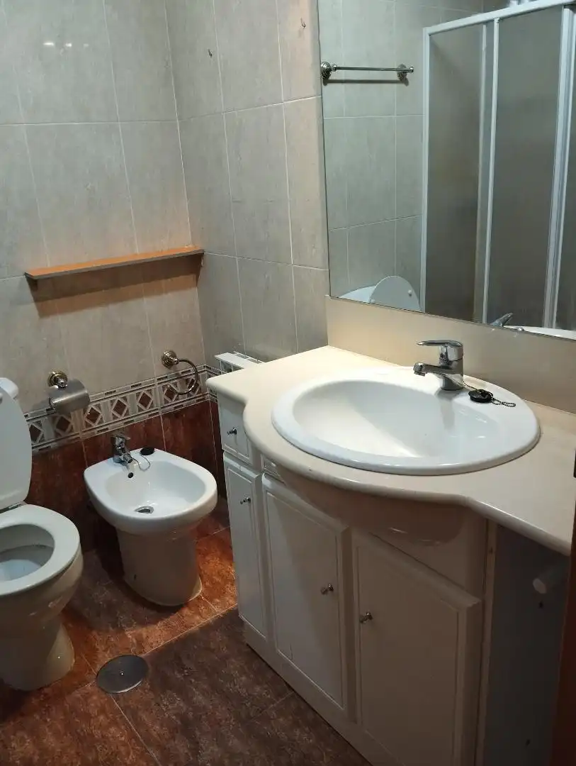 Dúplex en venta en Calle París, 10, San Claudio - La Chantría Baño de Dúplex en venta en León Capital con Terraza