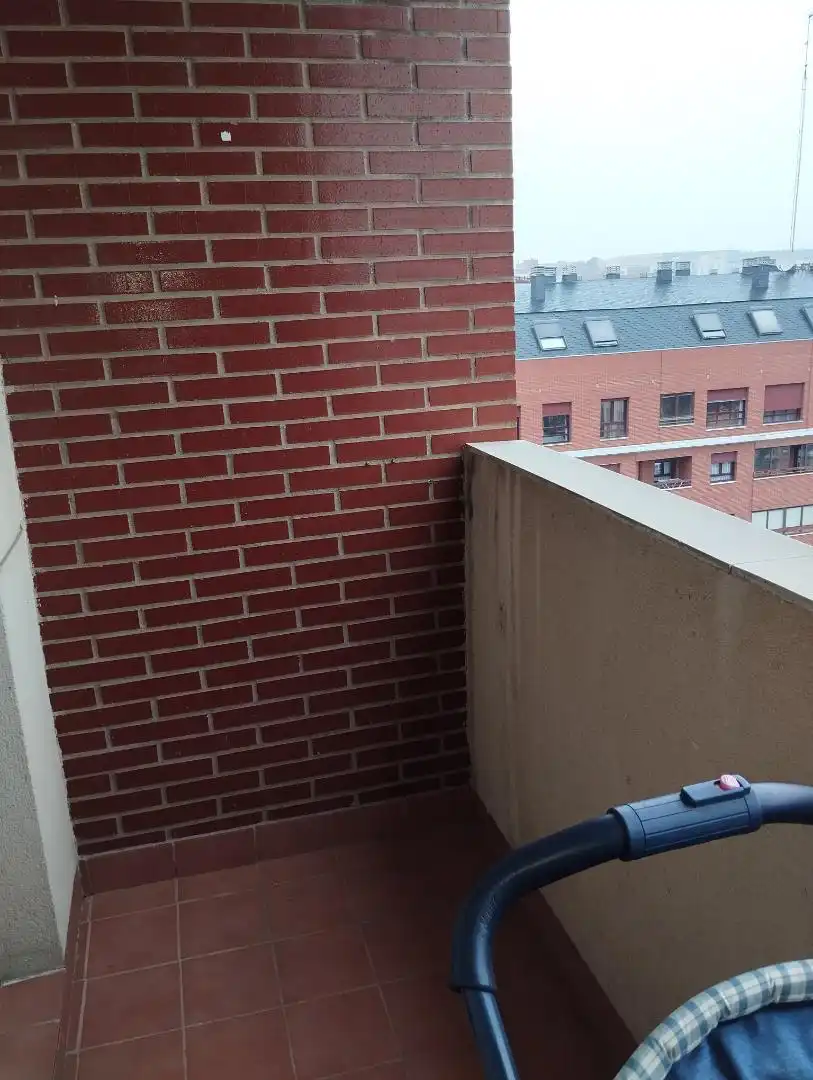 Dúplex en venta en Calle París, 10, San Claudio - La Chantría Terraza de Dúplex en venta en León Capital con Terraza