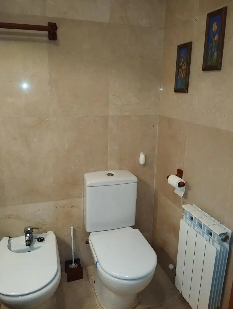 Dúplex en venta en Calle París, 10, San Claudio - La Chantría Baño de Dúplex en venta en León Capital con Terraza