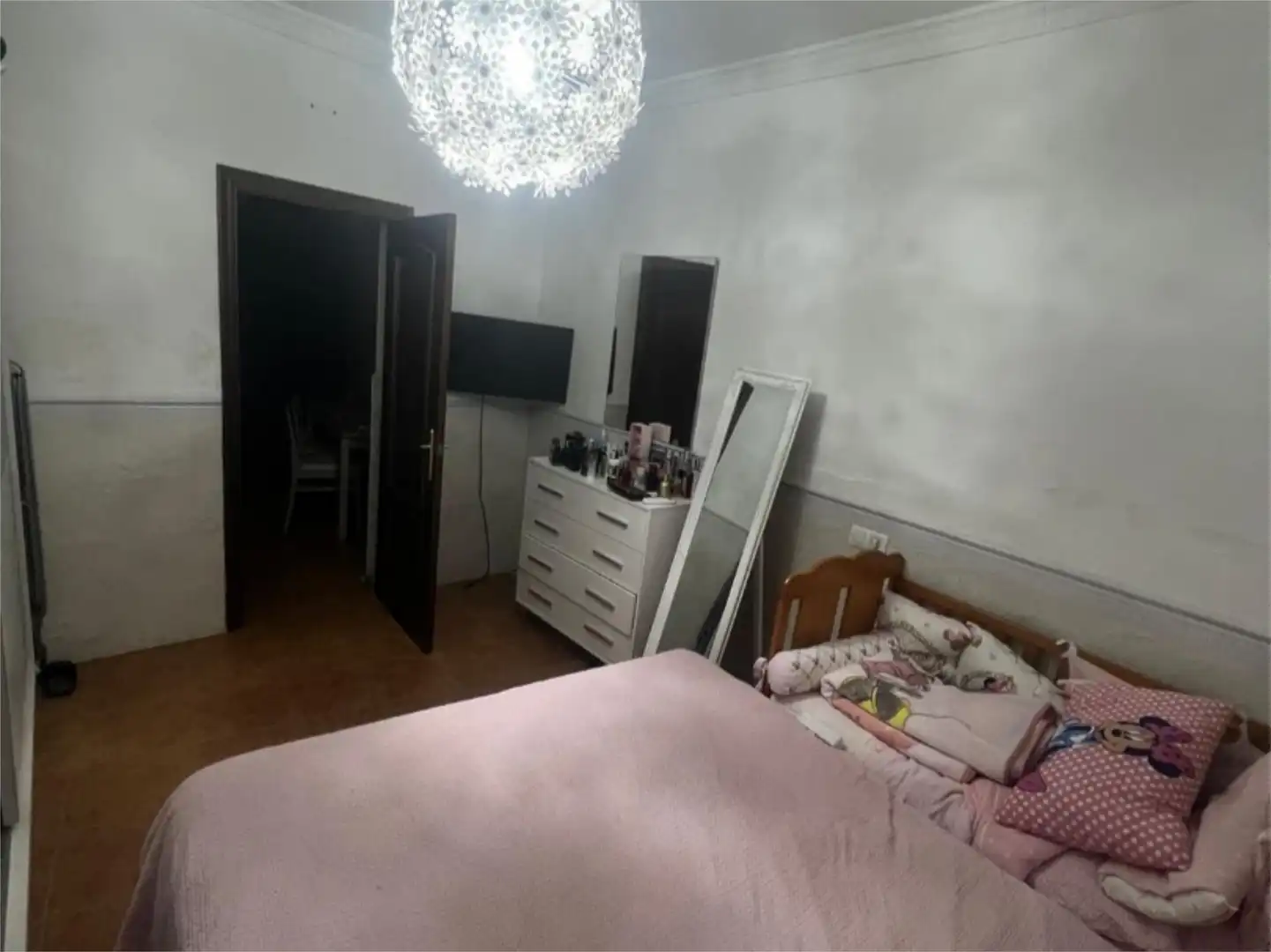 Schlafzimmer von Erdgeschoss zum Verkauf in Lora del Río mit Terrasse