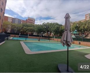 Piscina de Pis en venda en San Vicente del Raspeig / Sant Vicent del Raspeig amb Traster, Piscina i Balcó