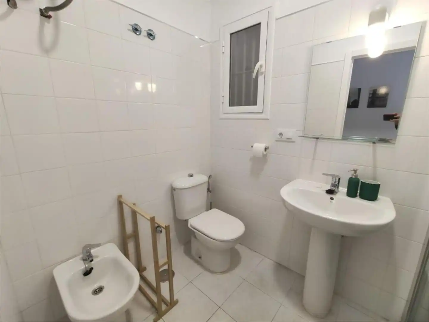 Flat for sale in Calle Alcázares, Encarnación - Regina Bathroom of Flat for sale in Sevilla with Air Conditioner, Heating and Terrace