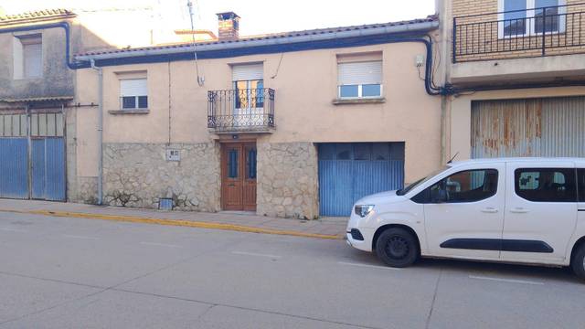 Casa adosada en Venta en Calle Estella, 12 en Mendavia