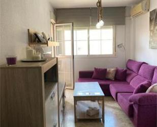 Sala d'estar de Apartament de lloguer en Roquetas de Mar amb Terrassa, Piscina i Moblat