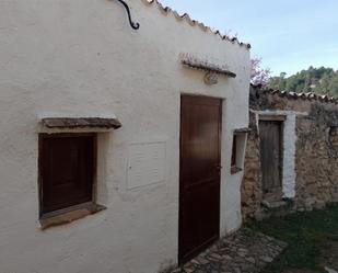 Vista exterior de Loft en venda en Santiago-Pontones amb Aire condicionat, Jardí privat i Moblat