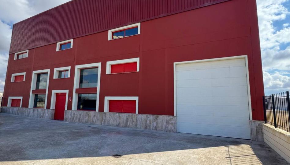 Industrial buildings to rent in Avenida España, 9, Valdepeñas, Ciudad Real - image 1 Photo 1 of Industrial buildings to rent in Avenida España, 9, Valdepeñas, Ciudad Real