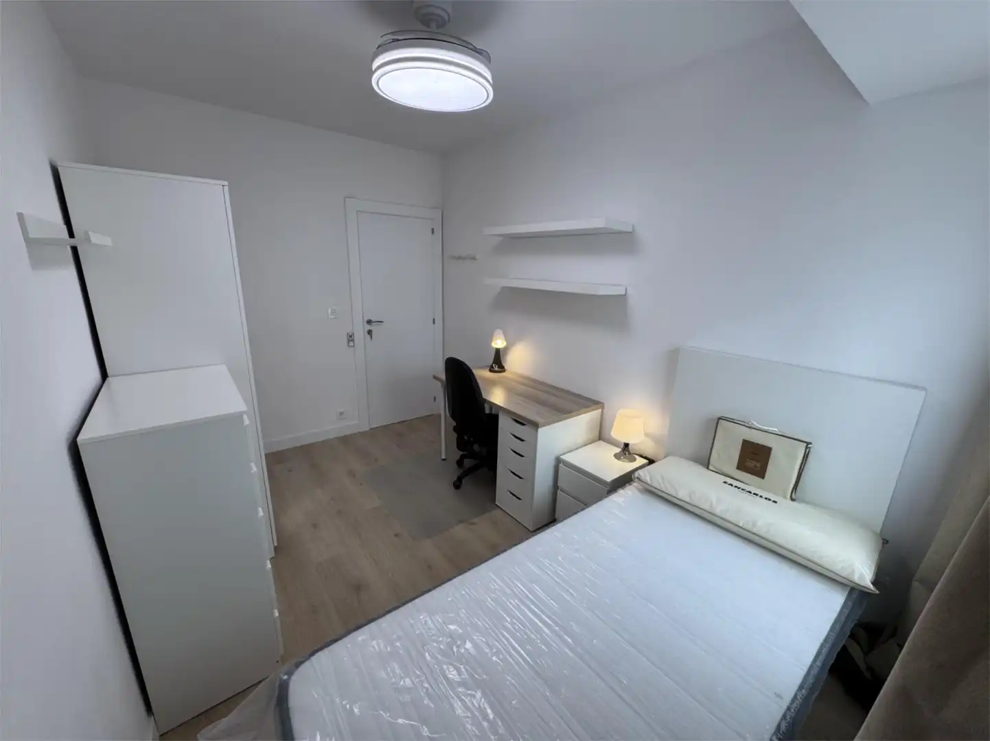 Habitación en Plaza San Francisco, 5, Universidad San Francisco