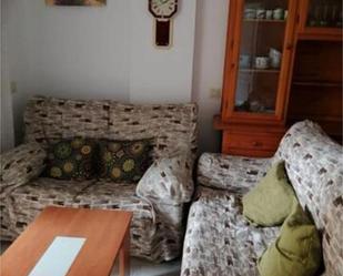 Sala d'estar de Pis de lloguer en Rincón de la Victoria amb Calefacció, Terrassa i Moblat