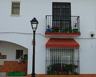 Vista exterior de Casa adosada en venda en El Ronquillo amb Traster i Moblat