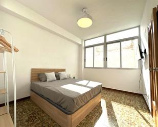 Flat to share in Carrer Cavanilles, 21, Centro Histórico