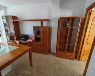 Living room of Flat for sale in  Granada Capital