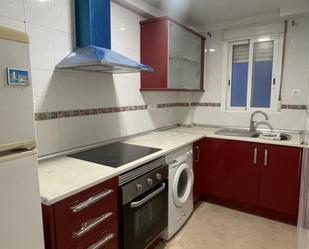 Kitchen of Flat to rent in  Valencia Capital  with Parquet flooring, Oven and Washing machine