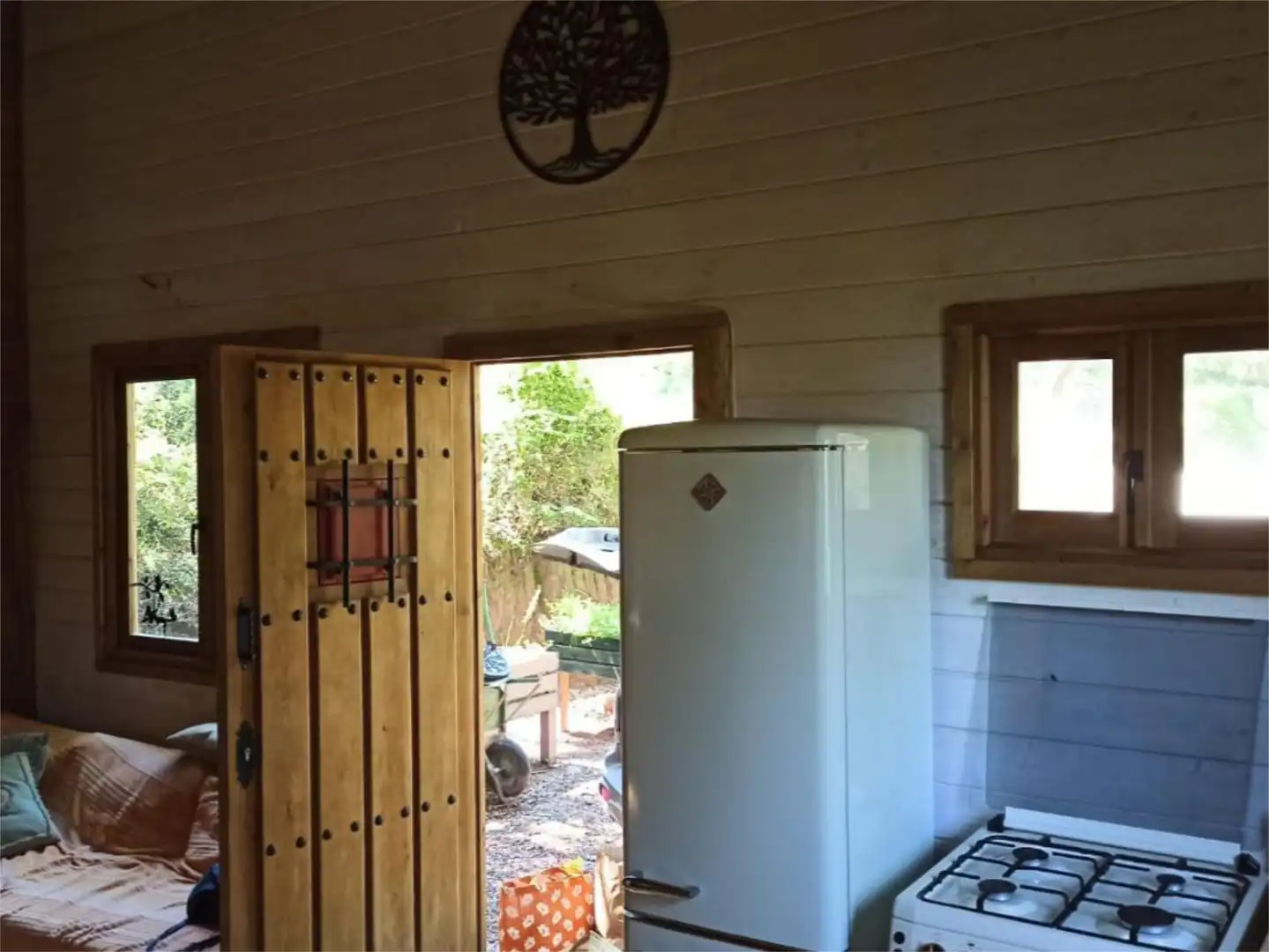 Cuina de Casa o xalet en venda en Sant Jaume de Llierca amb Terrassa
