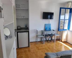 Dormitori de Apartament de lloguer en Sitges amb Calefacció, Terrassa i Moblat