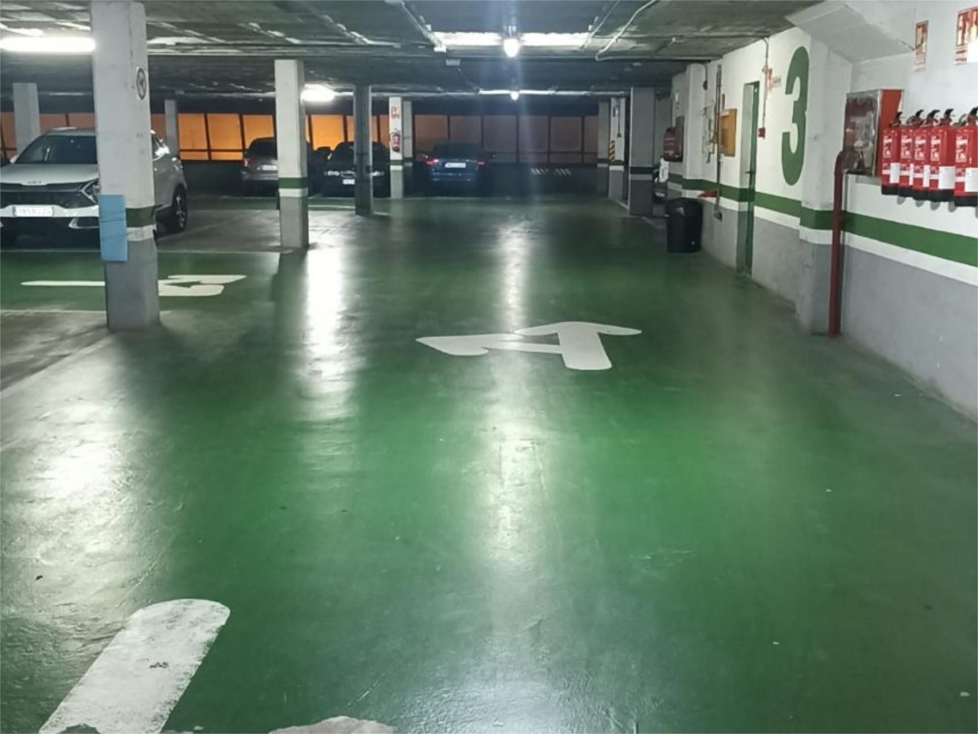 Aparcament de Garatge de lloguer en Cornellà de Llobregat