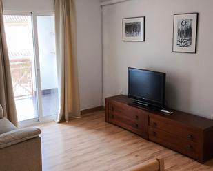 Living room of Flat to rent in La Zubia  with Air Conditioner, Heating and Parquet flooring