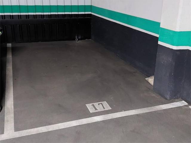 Garaje en Alquiler en Avenida de Isabel Torres, 4 en Ciudad 70