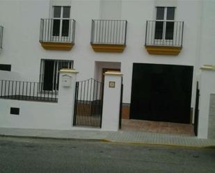 Vista exterior de Casa adosada de lloguer en Castilblanco de los Arroyos amb Terrassa i Balcó