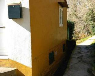 Vista exterior de Casa o xalet en venda en Santiago de Compostela  amb Jardí privat