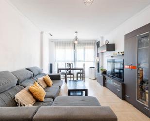 Living room of Flat for sale in Castellón de la Plana / Castelló de la Plana  with Furnished, Community parking and Video intercom