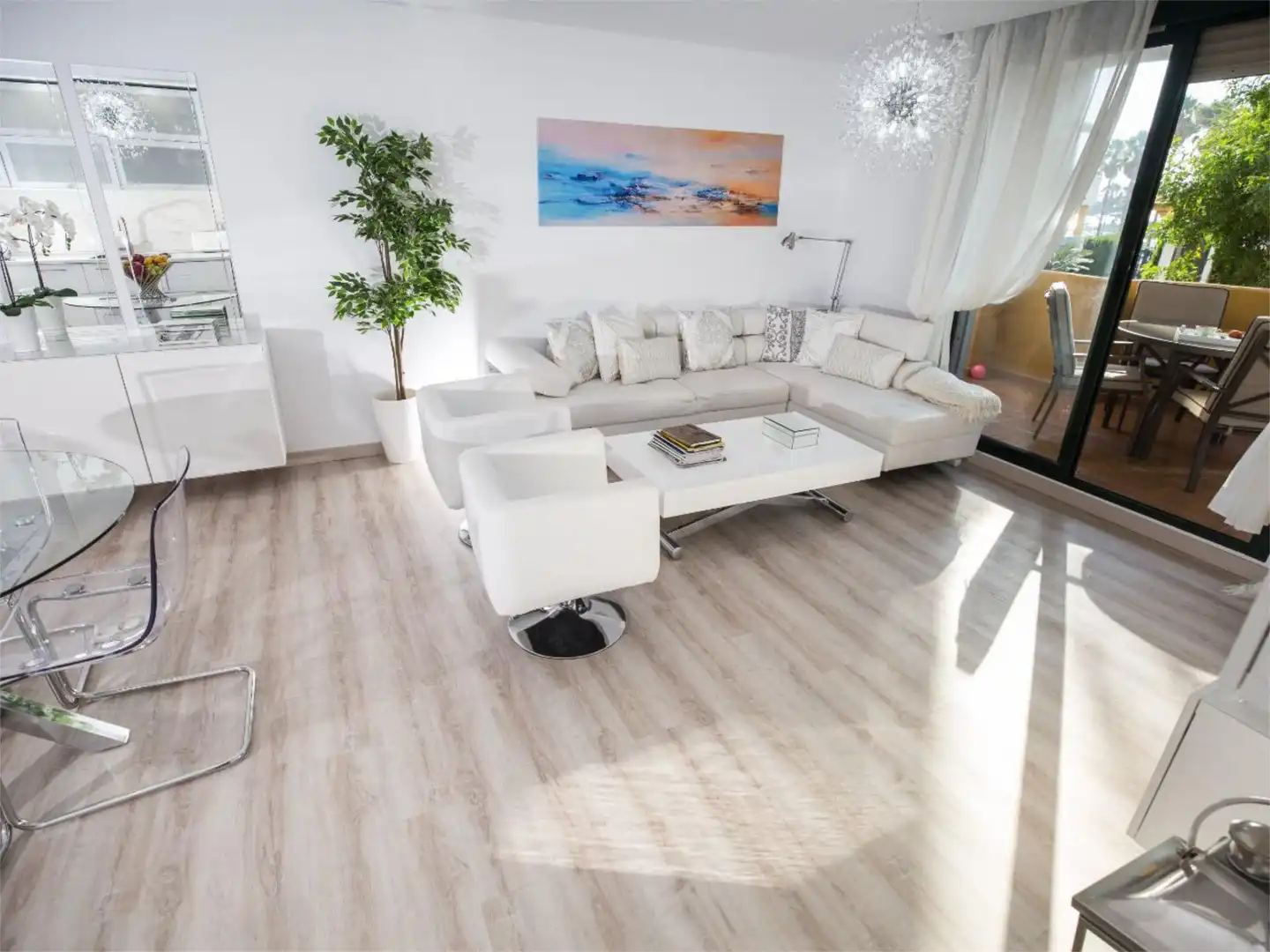 Pis en venda a urbanizacion atlanterra, 8, Atlanterra Sala d'estar de Pis en venda en Zahara de los Atunes amb Aire condicionat, Calefacció i Jardí privat