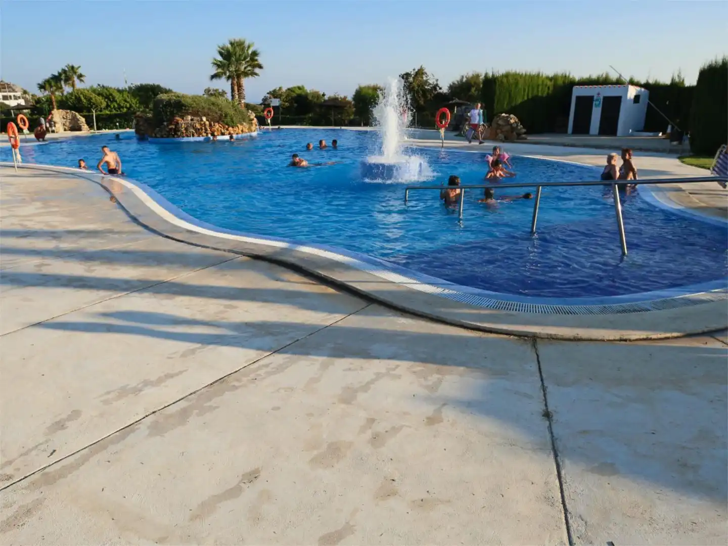 Pis en venda a urbanizacion atlanterra, 8, Atlanterra Piscina de Pis en venda en Zahara de los Atunes amb Aire condicionat, Calefacció i Jardí privat