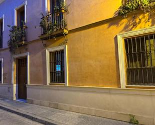 Vista exterior de Pis en venda en  Sevilla Capital amb Aire condicionat, Terrassa i Balcó