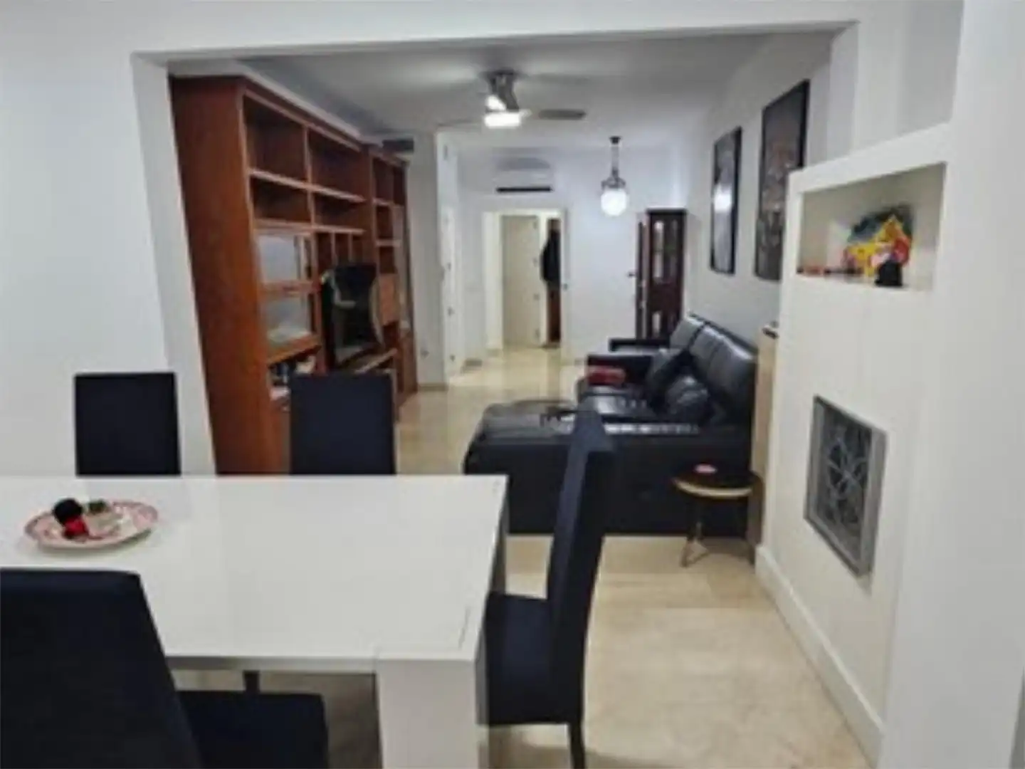 Piso en venta en Calle Fragua, 1, Los Jardines de Marbella - La Ermita Sala de estar de Piso en venta en Marbella con Aire acondicionado y Piscina comunitaria