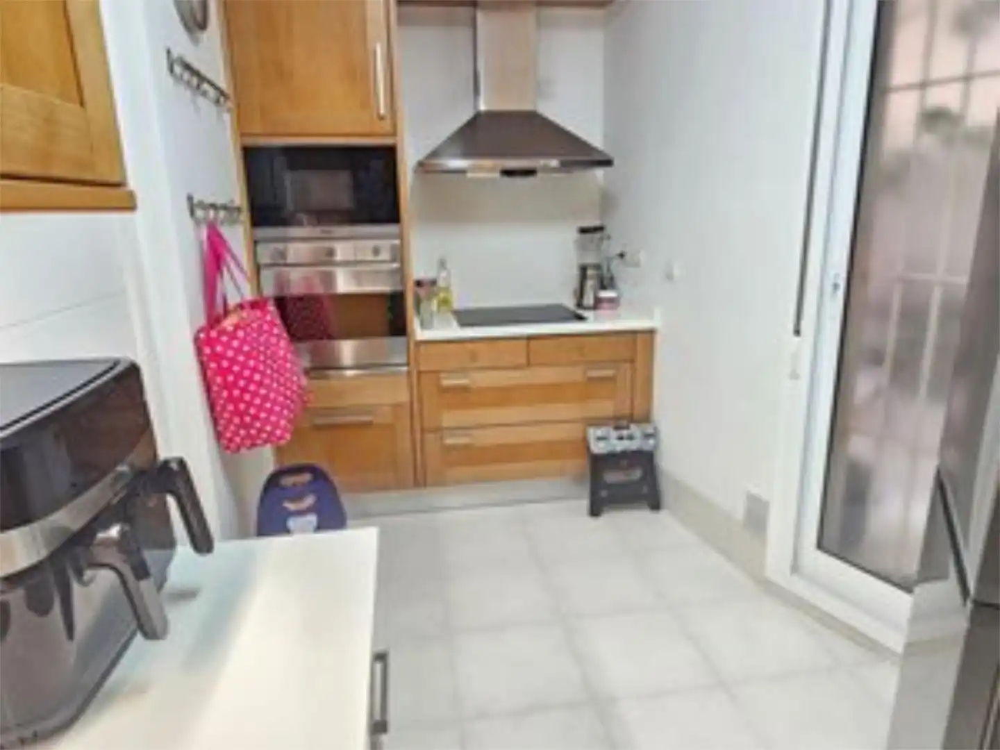 Piso en venta en Calle Fragua, 1, Los Jardines de Marbella - La Ermita Cocina de Piso en venta en Marbella con Aire acondicionado y Piscina comunitaria