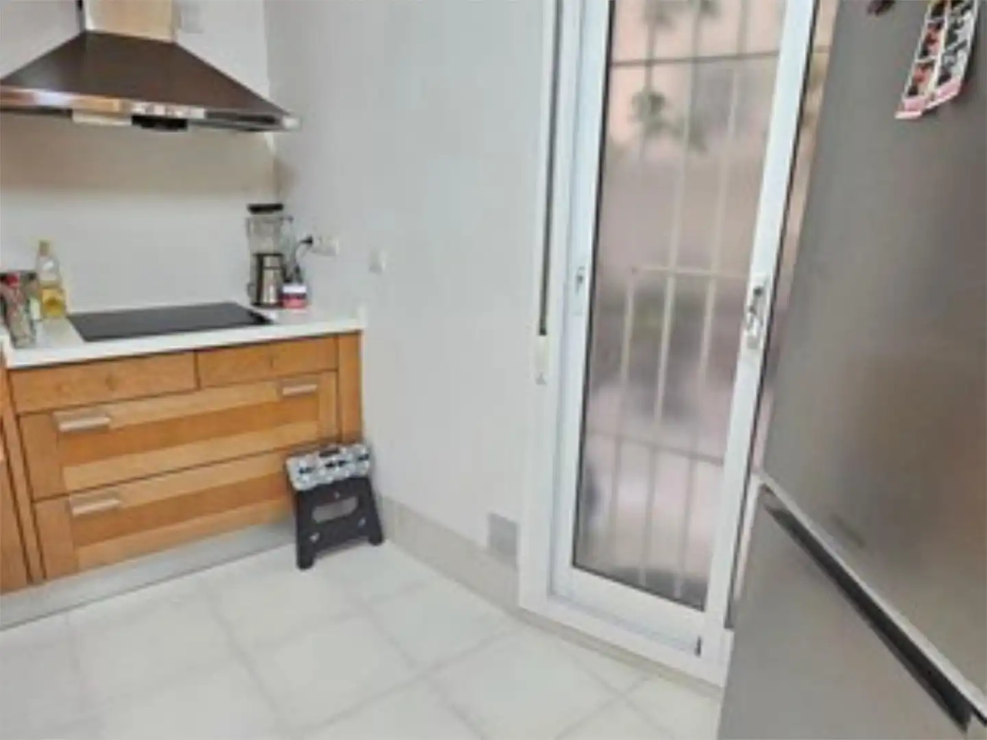Piso en venta en Calle Fragua, 1, Los Jardines de Marbella - La Ermita Cocina de Piso en venta en Marbella con Aire acondicionado y Piscina comunitaria