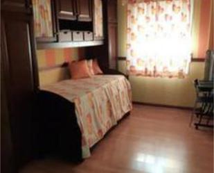 Bedroom of Flat to rent in Mérida  with Heating, Terrace and Furnished