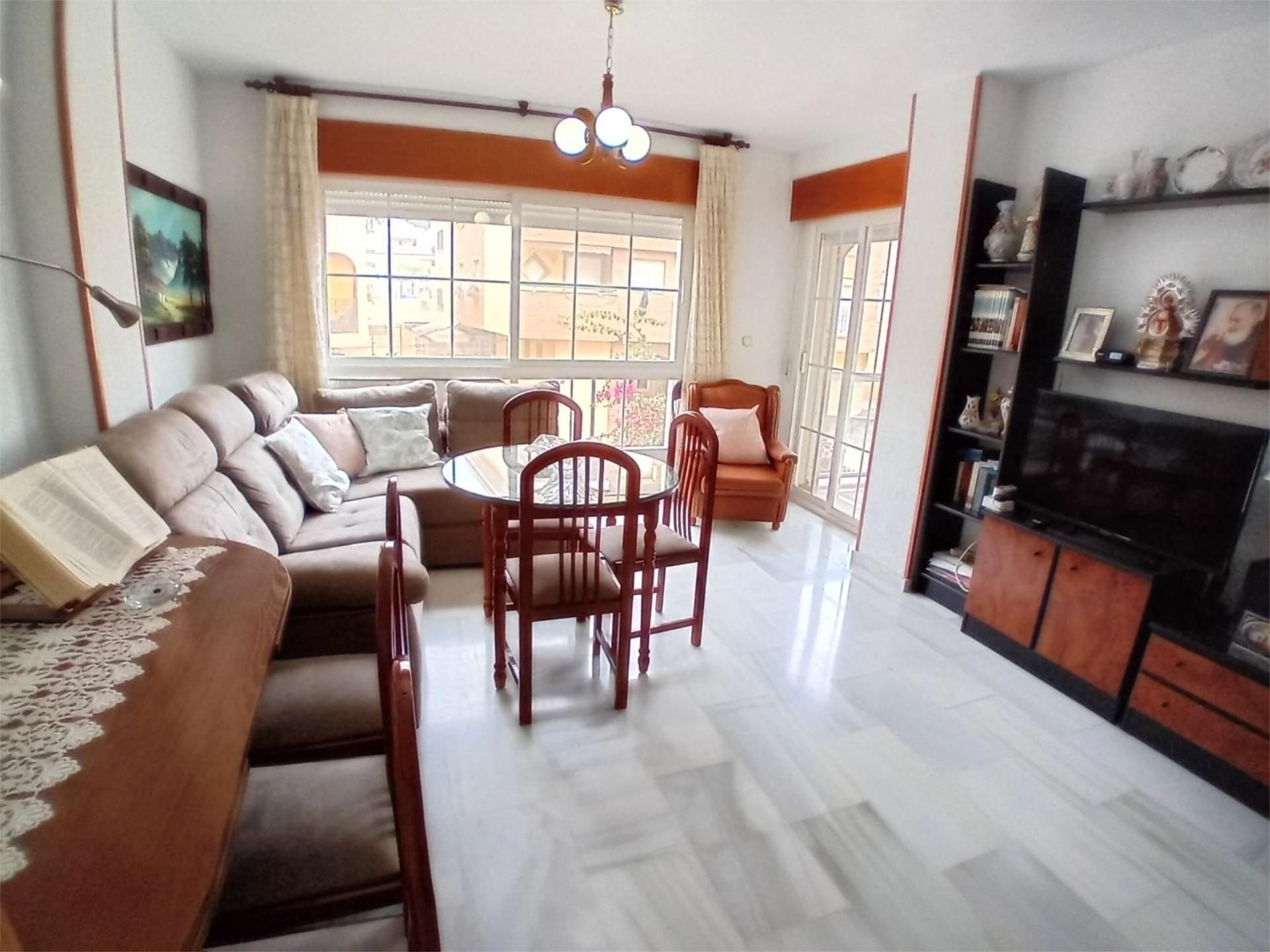 Piso en venta en Avenida Juan Carlos I, 25, Almuñecar Centro