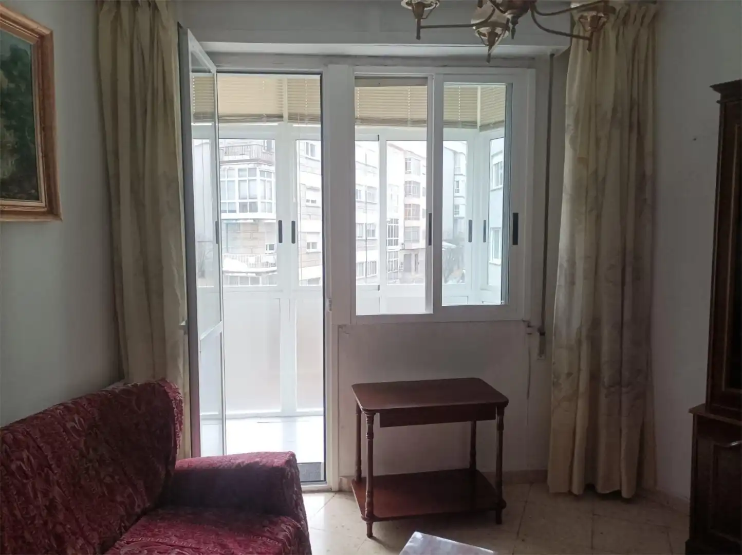 Habitación de Piso en venta en Ourense Capital  con Calefacción, Trastero y Amueblado