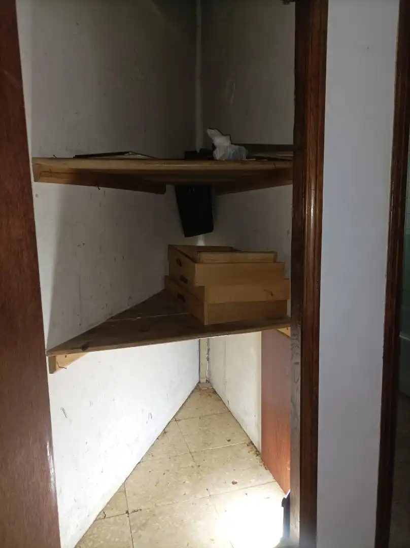 Piso en venta en Ourense Capital  con Calefacción, Trastero y Amueblado