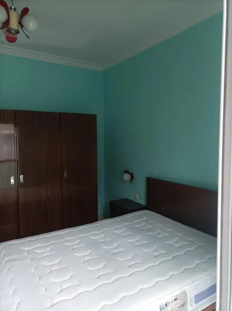 Habitación de Piso en venta en Ourense Capital  con Calefacción, Trastero y Amueblado