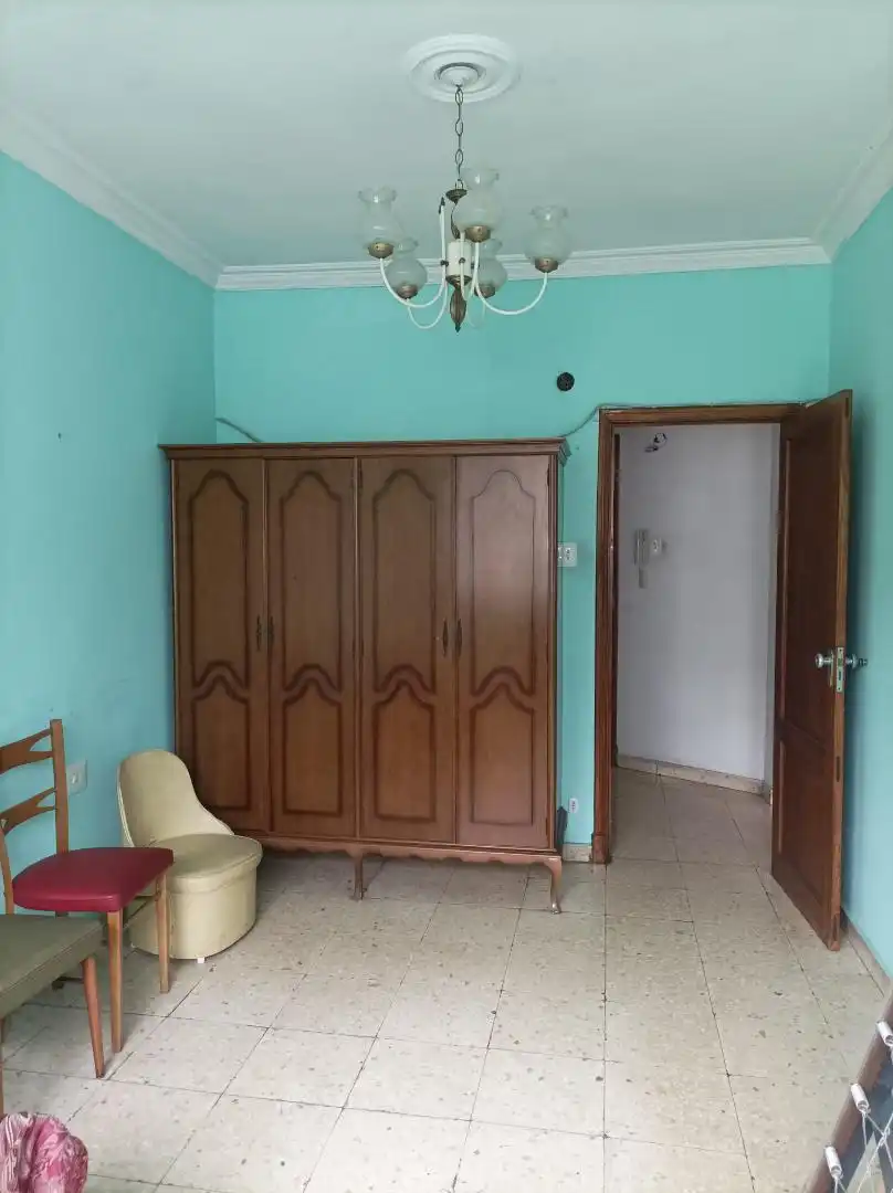 Habitación de Piso en venta en Ourense Capital  con Calefacción, Trastero y Amueblado