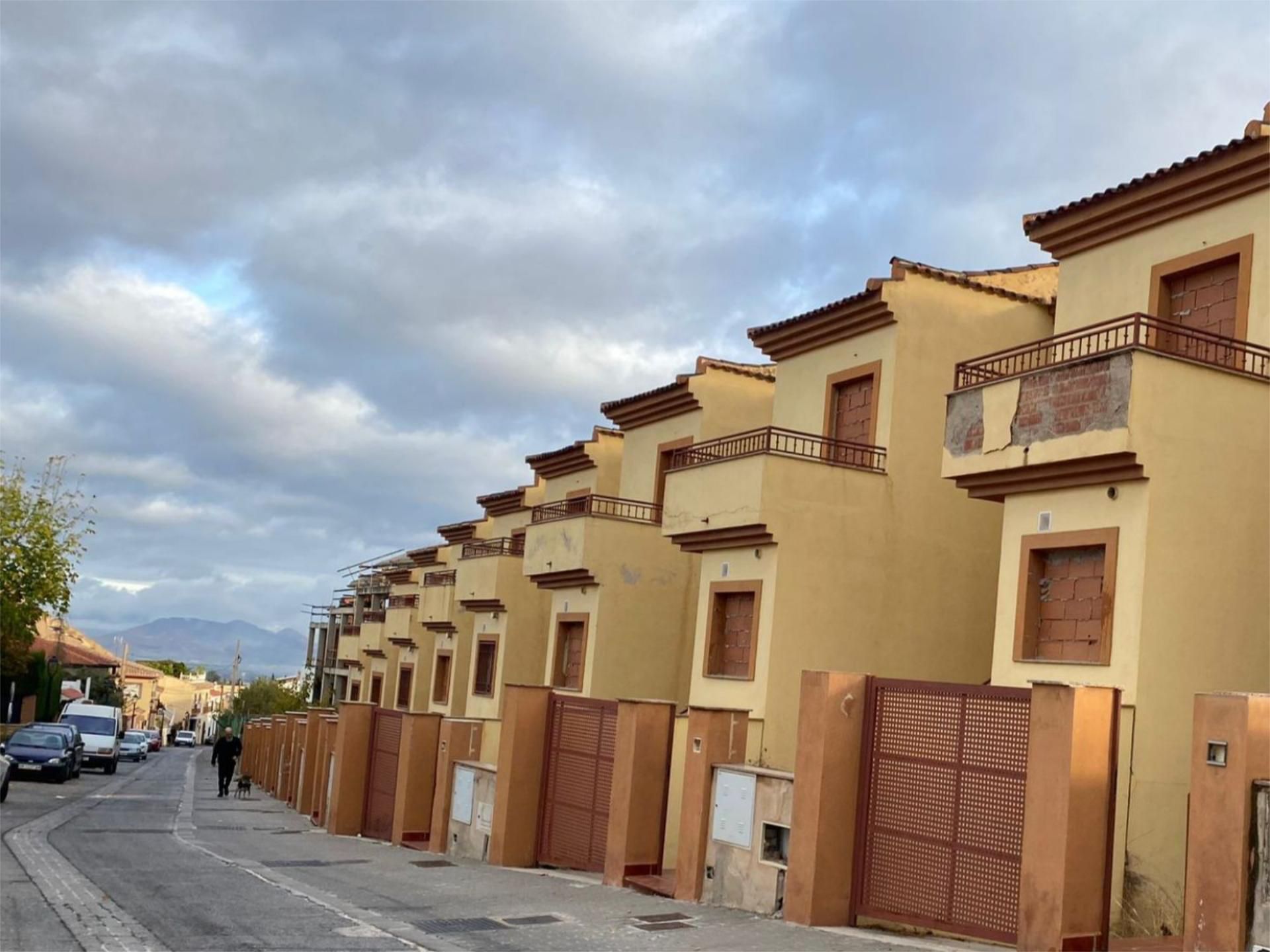 Exterior view of Flat for sale in Gójar  with Air Conditioner, Terrace and Swimming Pool