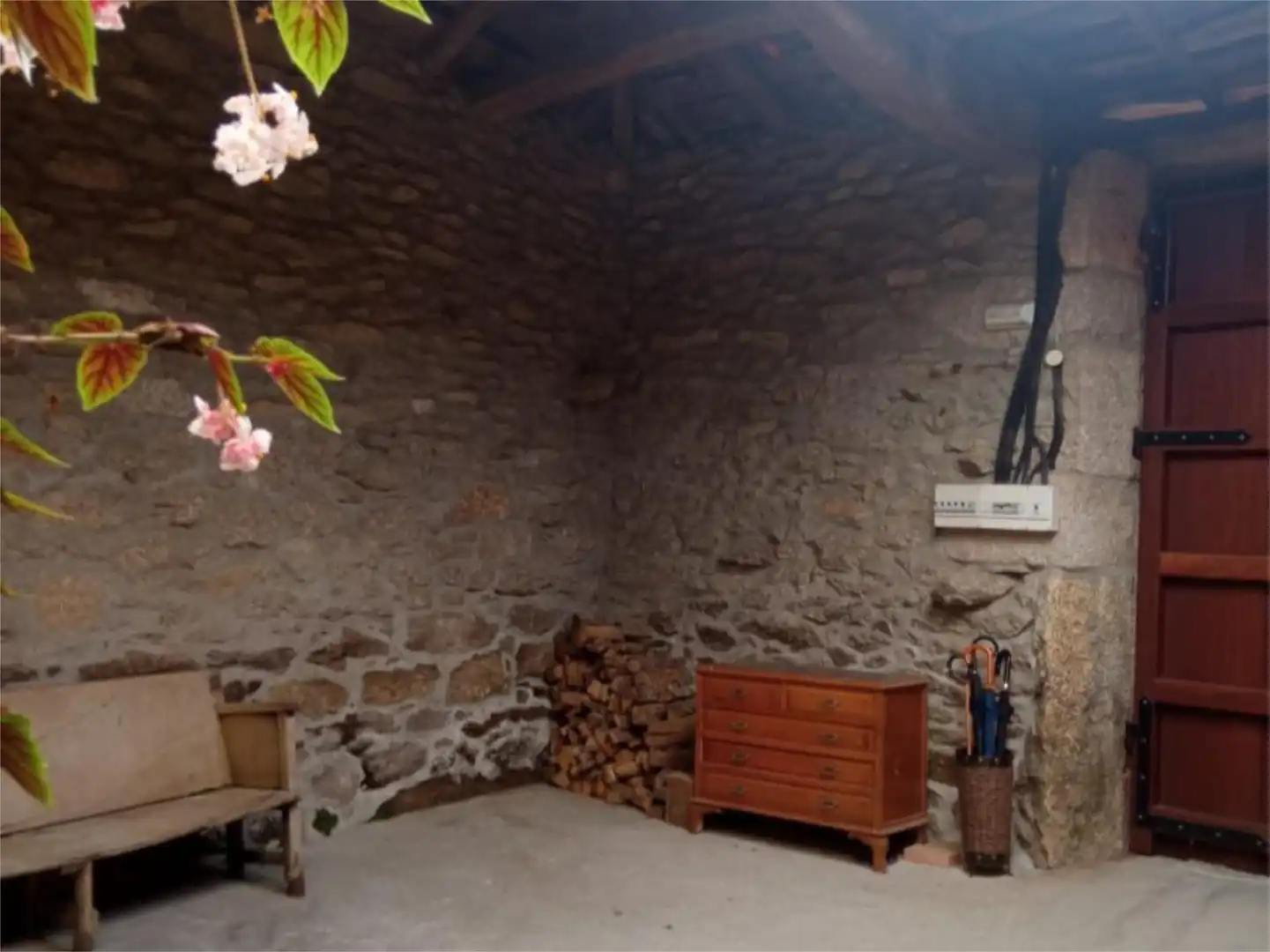 Finca rústica en venta en Lugar Villamaior, 8, Monterroso Finca rústica en venta en Monterroso con Calefacción, Jardín privado y Amueblado