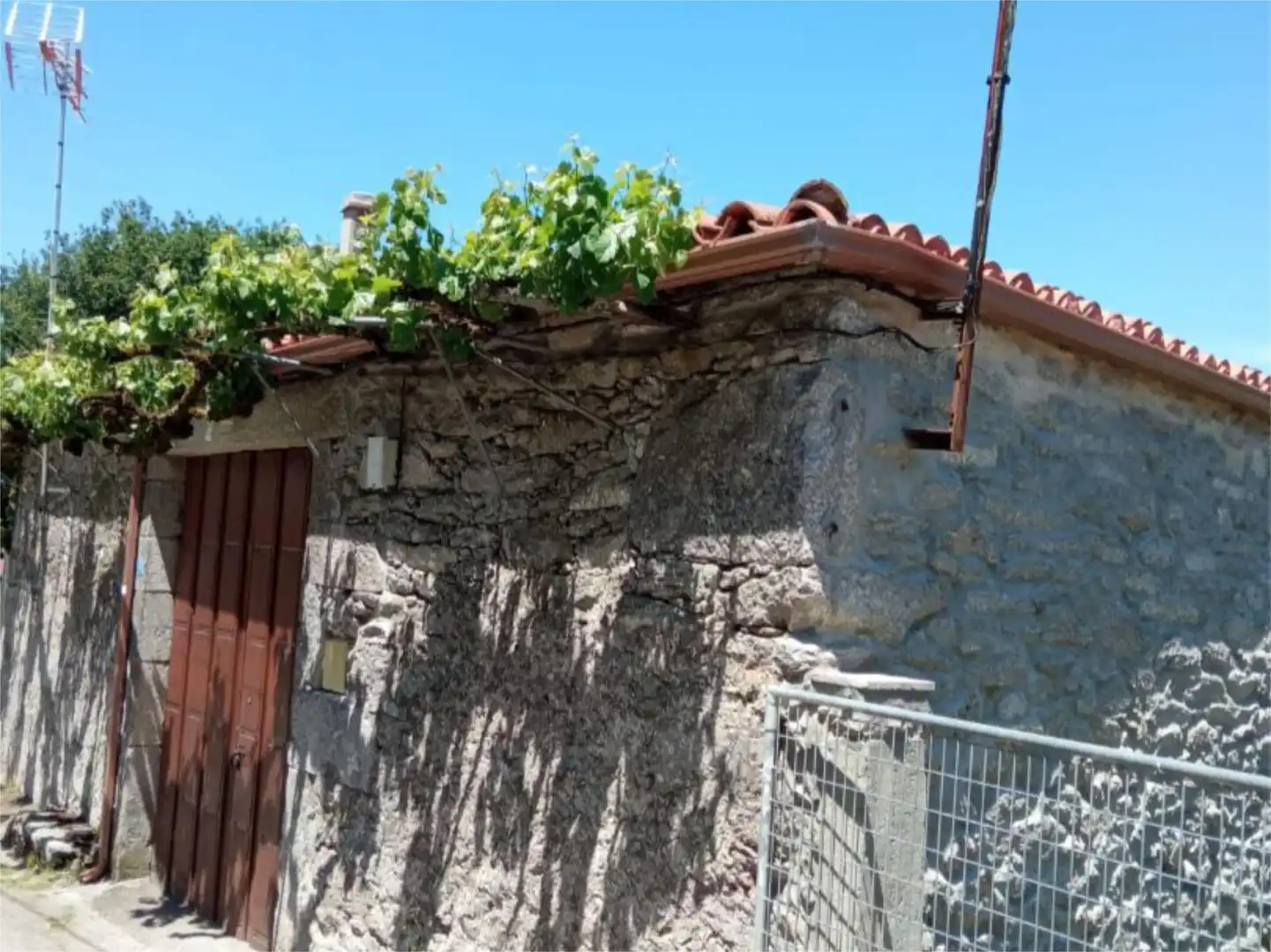 Finca rústica en venta en Lugar Villamaior, 8, Monterroso Vista exterior de Finca rústica en venta en Monterroso con Calefacción, Jardín privado y Amueblado