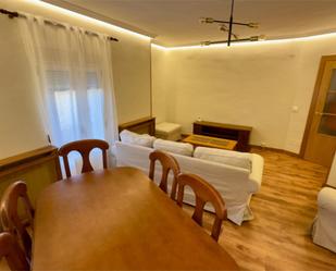 Living room of Flat to rent in Santa María la Real de Nieva  with Heating, Parquet flooring and Furnished