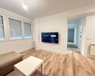 Living room of Flat to share in Cuenca Capital  with Heating, Furnished and Oven