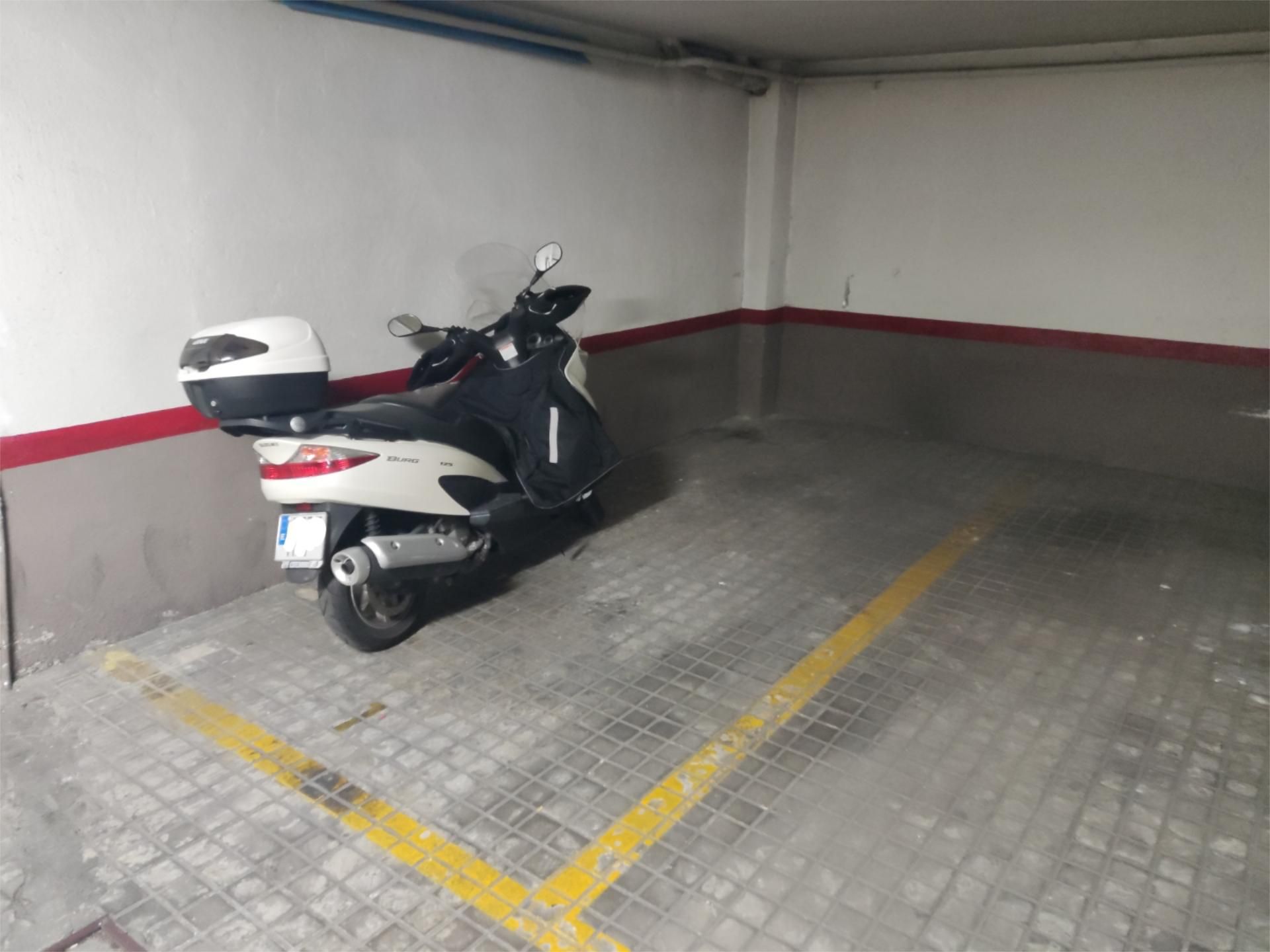 Parking of Garage to rent in  Madrid Capital