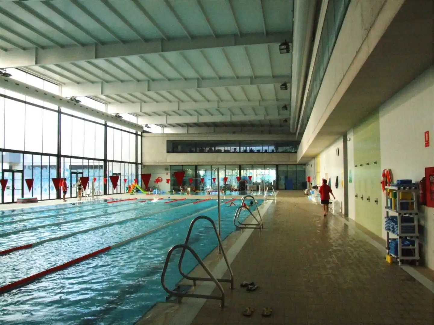 Swimming pool of Office for rent in Murcia