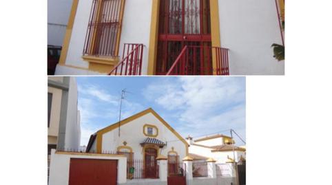 Foto 2 de Casa o xalet en venda a Calle Nuestra Señora del Carmen, 66, Centro - Doña Mercedes, Dos Hermanas