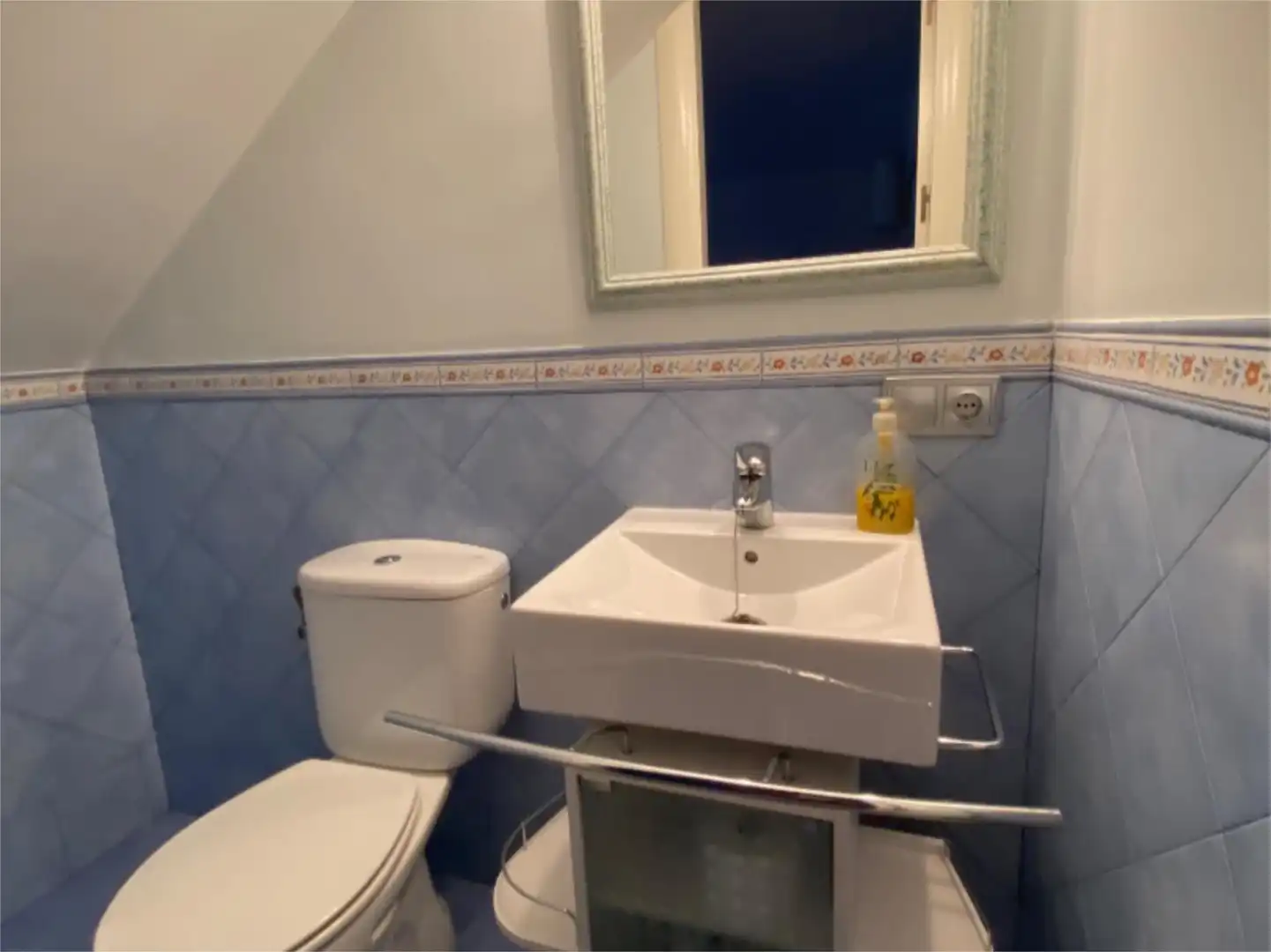 Casa o chalet en venta en Fuentemora Baño de Casa o chalet en venta en Antequera con Aire acondicionado, Calefacción y Jardín privado