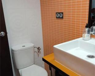 Bathroom of Flat to rent in Écija  with Terrace