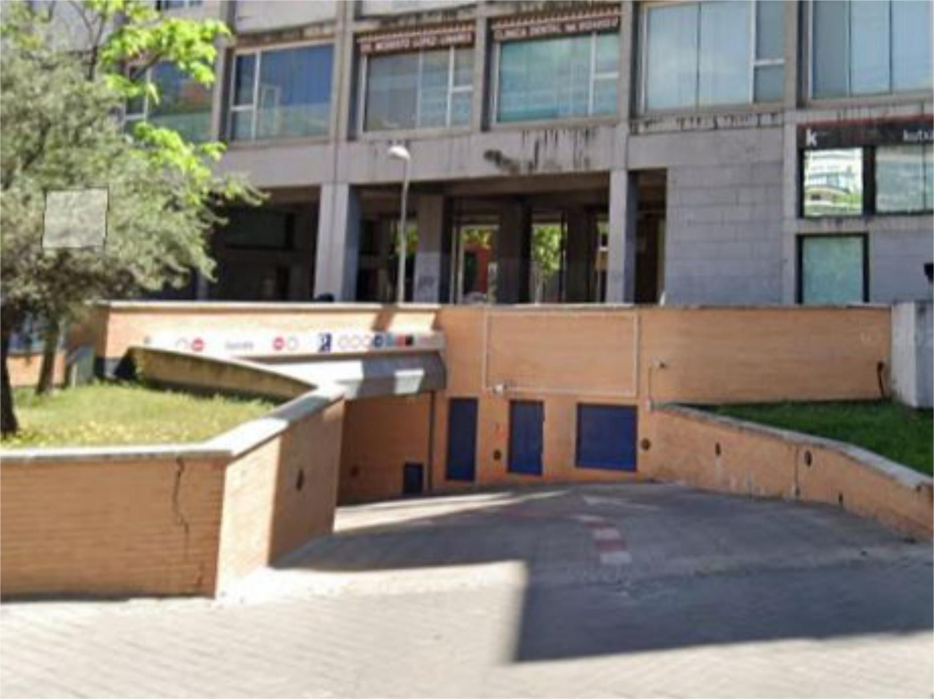 Exterior view of Garage for rent in  Madrid Capital